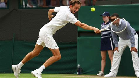 Horario Alcaraz Medvedev A Qu Hora Y D Nde Ver El Partido De Tenis De Wimbledon