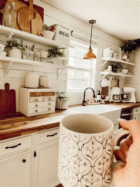 Farmhouse Diy Open Shelving In 2021 Cottage Style Kitchen Open