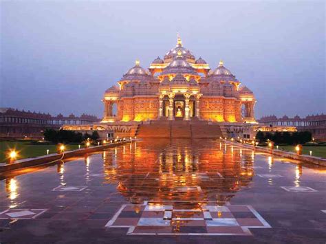 10 Best Places To Visit In Delhi For Your Next Trip