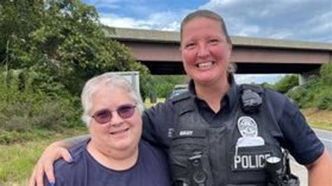 Danville Officer Helps Elderly Couple With Flat Tire Get Back On The Road