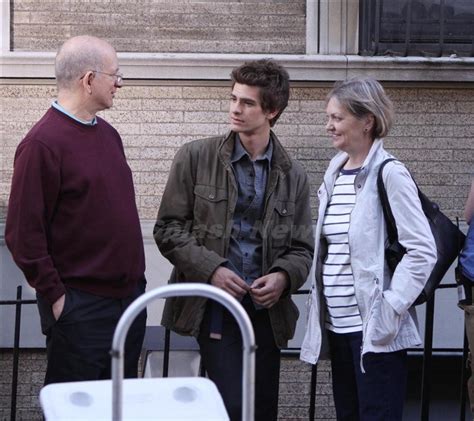 Andrew With His Parents Andrew Garfield Photo 23023232 Fanpop