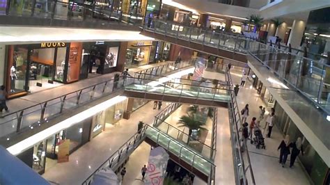 Vieni spesso al cinema o vuoi fare un regalo originale? Midvalley The Gardens shopping mall in Kuala Lumpur - YouTube