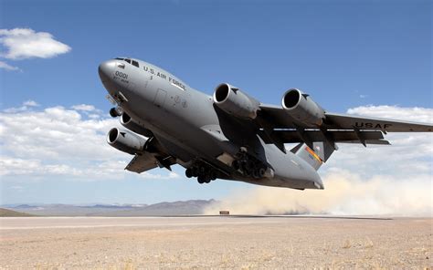 Boeing C 17 Globemaster Iii Full Hd Wallpaper And Background Image