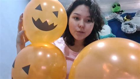 Blowing Up Spooky Pumkin Balloons Balloon Asmr No Popping Youtube