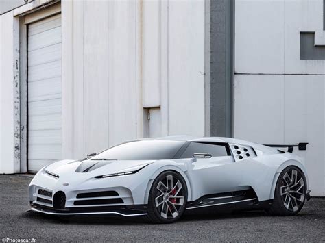 Bugatti Centodieci 2020 Dernier Modèle à édition Limitée Basé Sur La Chiron