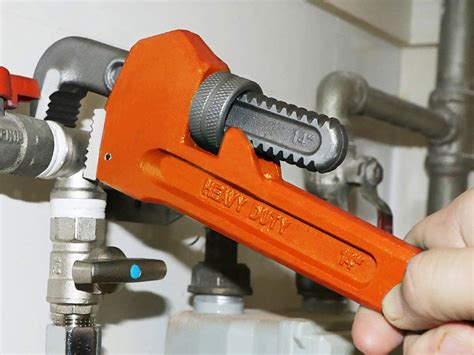 The Best Pipe Wrench Options For Your Plumbing Repairs Bob Vila