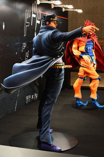 Life Size Dio And Jotaro Kujo Statues Displayed At Wonder Fest