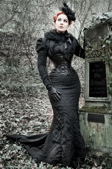 Steampunk Fashion Guide Neo Victorian Mourning Dress