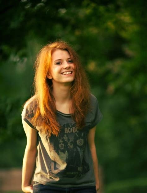 Pin By Ben On Girls Female Character Inspiration Pretty Redhead