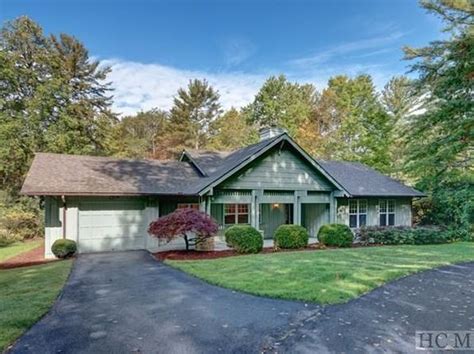 Real estate agents affiliated with coldwell banker are independent contractor sales associates and are not employees of coldwell banker. Highlands Real Estate - Highlands NC Homes For Sale | Zillow