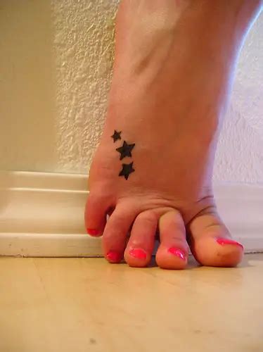 55 Attractive Foot Tattoo Designs