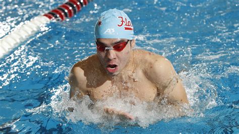 Ben Ramminger Mens Swimming And Diving Uic Athletics