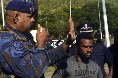 Papua New Guinea Police Open Fire On Protesting Students Daily Mail