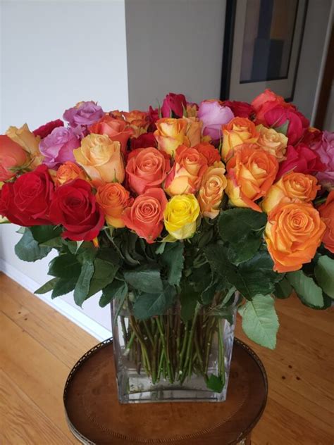 Assorted Color Roses 100 Stems — Pike Place Flowers