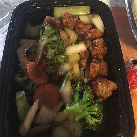 By using good quality ingredients and freshly cooked to order, you can be sure your food is bursting with flavours and. King Wok Chinese Food, Kitchener - Restaurant Reviews ...