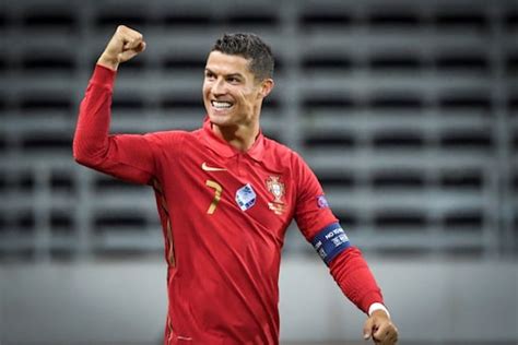 Happy Birthday Cristiano Ronaldo Here Are The Top 10 Goals From The