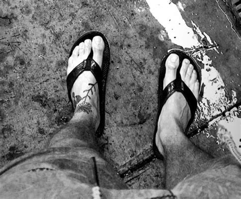 Dylan Sprayberry S Feet Dylan Sprayberry Barefoot Men Flip Flops