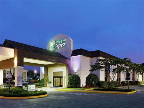 With over 30 years of experience, we make the difference between a good trip. Holiday Inn Express - Costa Rica Commercial and ...