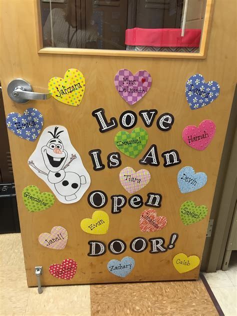 30 Cozy Valentines Day Classroom Door Decorations Ideas