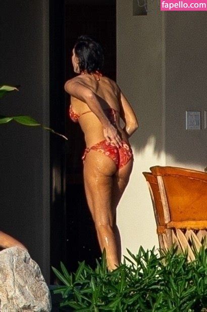Jessica Alba Jessicaalba Nude Leaked Photo 16 Fapello