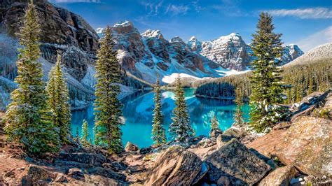 Moraine Lake In The Valley Of The Ten Peaks Backiee