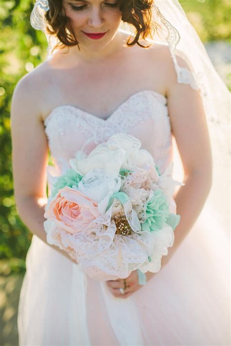 Learn how to make your own wedding bouquet and boutonniere with this simple diy by southern wedding girl. Make a Bridal Bouquet of Fabric Flowers (With images ...