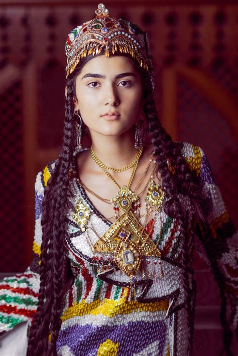 Asian Beauty By Nissor Abdourazakov 500px Women Asian Beauty Traditional Dresses