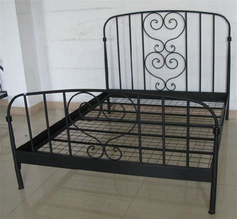 China Wrought Iron Bed China Metal Bed Single Bed