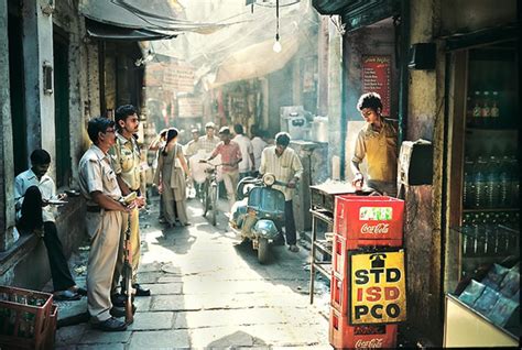 35 Fantastic Indian Color Street Photographs