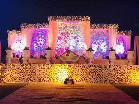 Deck out your wedding in the most attractive way with popular wedding stage decoration at alibaba.com at fair prices and deals. Best Stage Decoration Ideas For A Wedding In 2018 and ...