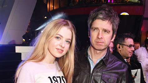 Video Noel Gallagher S Daughter Anaïs Reveals If She Thinks Oasis Will Ever Reunite Radio X