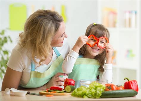8 Ways To Get Kids Eating Healthier Fajar Magazine