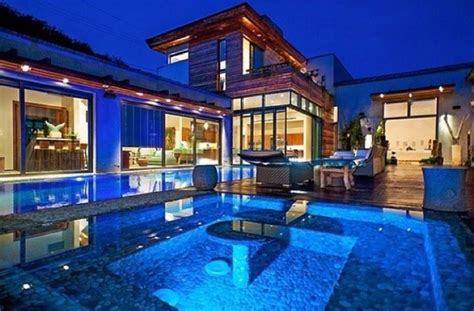 Facebook Cool Pools Mansions House