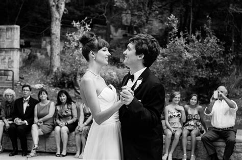 umlauf sculpture garden wedding jenny demarco photography austin wedding photographer