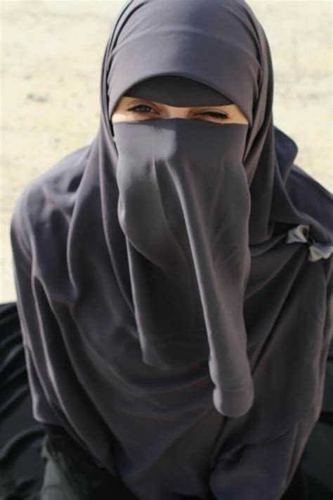 Pin By Uzair Mirza On Elegant Arab Girls Hijab Niqab Muslim Women