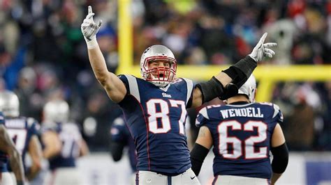 Super Bowl Media Day Rob Gronkowski Says Hes Patriots Best Dancer