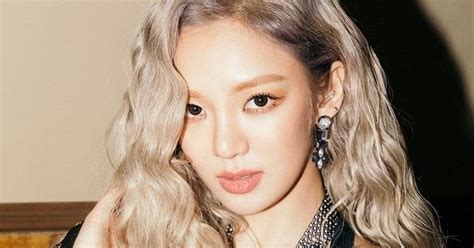 Hyoyeon Teases Fans For Snsd S Holiday Night Wonderful Generation