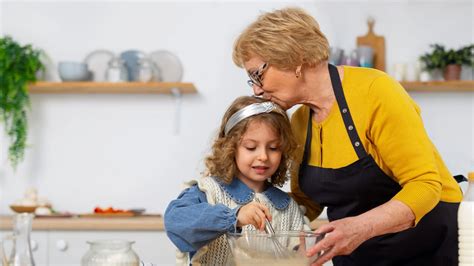 Cómo Hacer Buñuelos De Espinaca Tan Esponjosos Como Los De Las Abuelas Food And Wine En Español