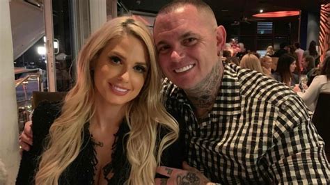 Wife Of Ex Comanchero Bikie Shane Ross Breaks Silence On Gold Coast Mans Alleged Killing By