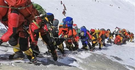 Mount Everest Records 1st Deaths Of 2021 Climbing Season Sentinelassam
