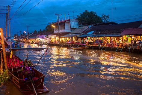 A short way from amphawa floating market is the most famous floating market in bangkok called bangnoi floating market. 5 Exceptional Ways for a quality day at a Floating Market