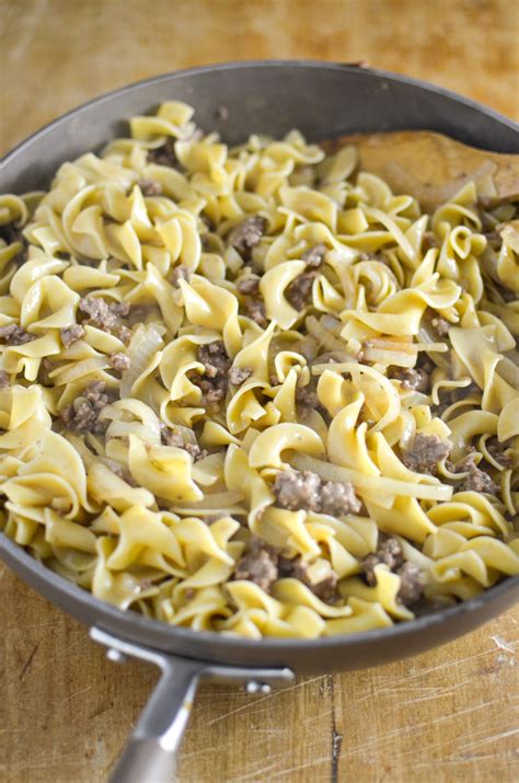 Drain fat from pan and add 3/4 can of beef broth. Ground Beef Stroganoff - Simply Whisked
