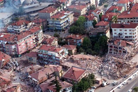 Μπορείτε να πλοηγηθείτε σε όποιο σημείο επιθυμείτε κάνοντας zoom in/zoom out και μετακίνηση στο χάρτη. ΣΕΙΣΜΟΣ ΤΩΡΑ : Καταστροφές και μετασεισμοί στην Τουρκία ...