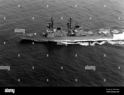 Uss Fife Dd 991 Black And White Stock Photos And Images Alamy