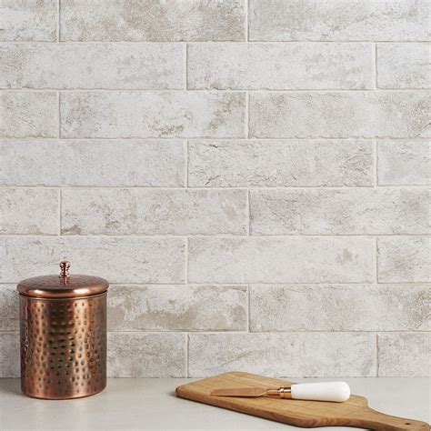 Bricks Crema 25 X 10 Matte Ceramic Tile Backsplash In 2020 Stone