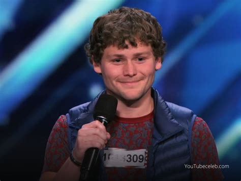 Drew Lynch Height How Tall Is The America S Got Talent Performer YTC
