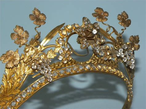 Pin By Gina Nielsen On French Crowns And Tiaras Antique Costume