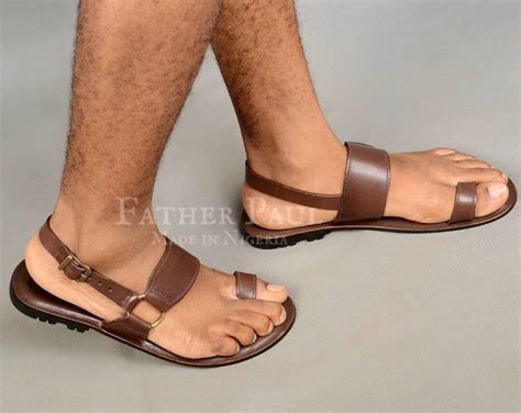 Leather Toe Ring Sandals Men Summer Sandals Men Leather Toe Etsy In 2020 Mens Leather