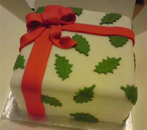 This is how i cover a square cake with sugarpaste/fondant. Holly Parcel Christmas Cake | Square rich fruit cake ...