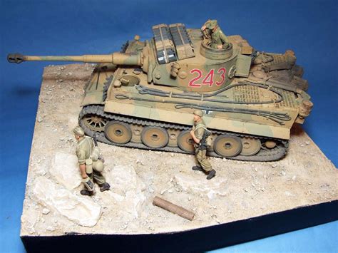 TRACK LINK Gallery Tiger I Afrika Military Diorama Scale